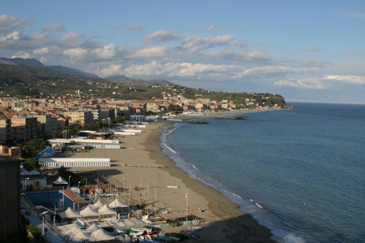 شقة Le Finestre Sul Mare ألبيسولا مارينا المظهر الخارجي الصورة