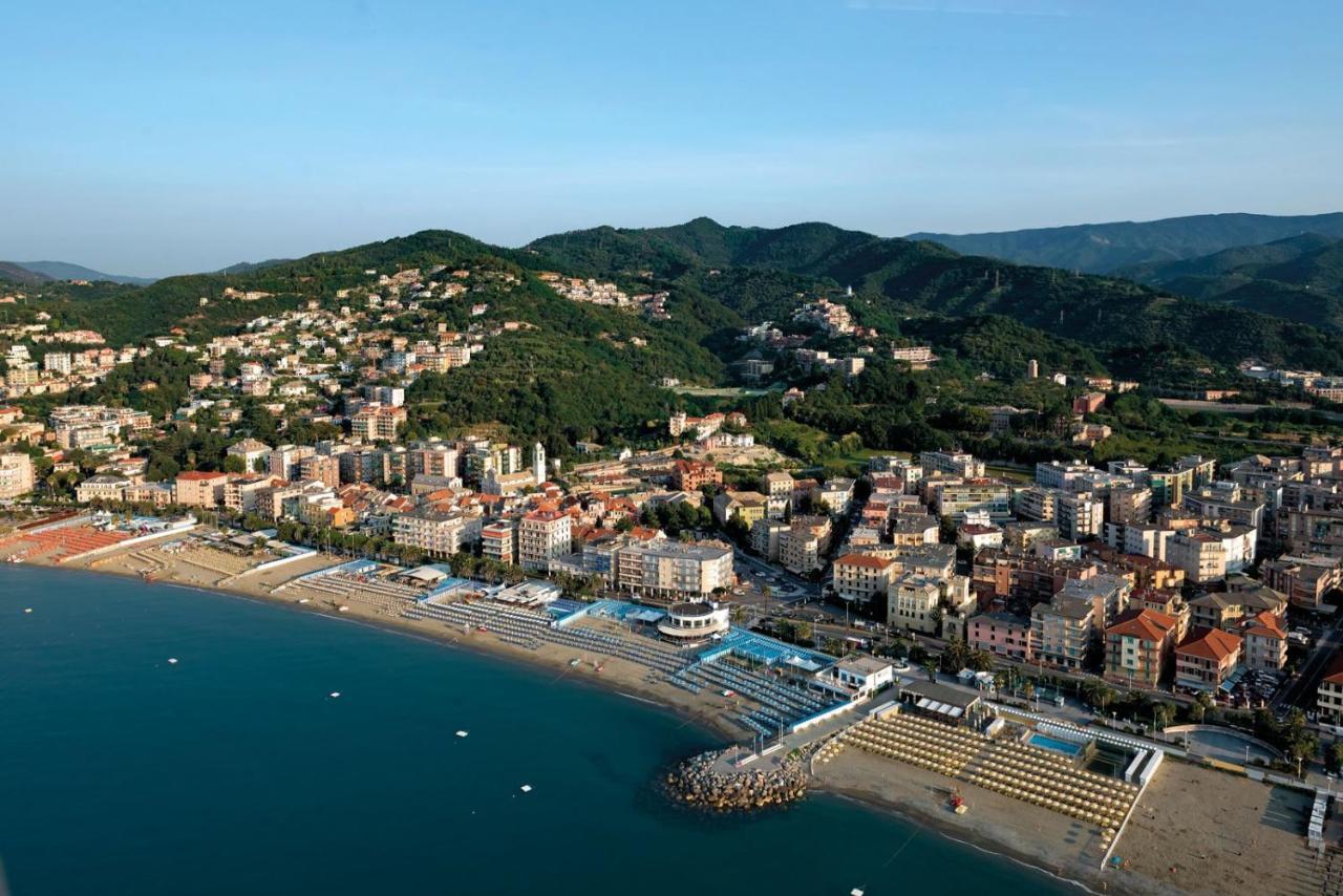 شقة Le Finestre Sul Mare ألبيسولا مارينا المظهر الخارجي الصورة